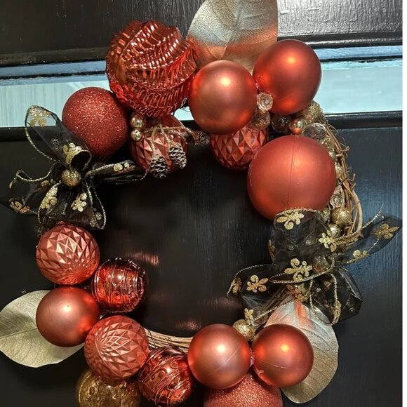 Natural Vine Wreath with Copper Ornaments and Black Gold Ribbon 12 " Christmas - Picture 1 of 4